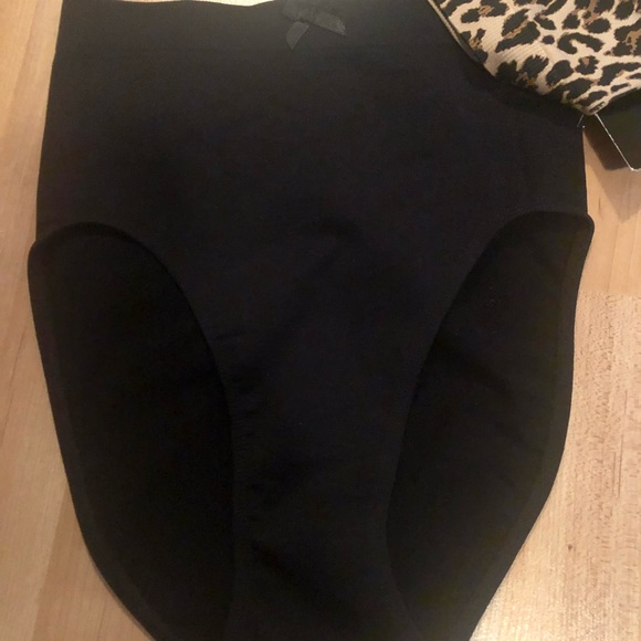 2 pc BODY WRAP SHAPEWEAR NWT - Picture 3 of 3